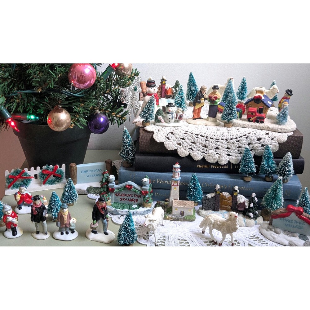 Vintage Miniature Christmas Village Lot Putz Trees Tiny Figurines Dollhouse